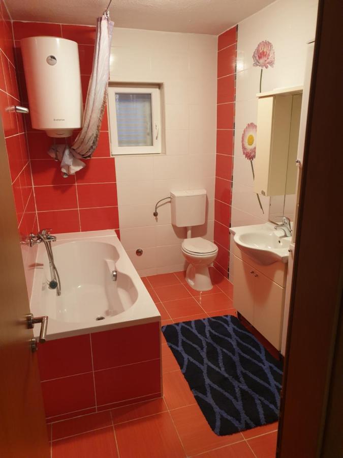 Apartments Mima Kastela Ngoại thất bức ảnh