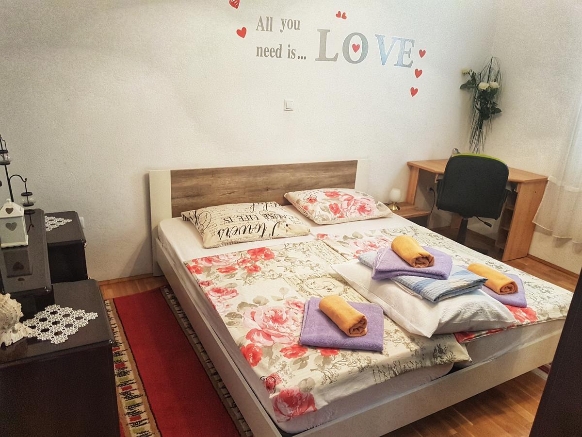 Apartments Mima Kastela Ngoại thất bức ảnh